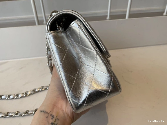 First Bag Ru BAG FLAP CHANEL 0824